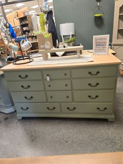 Dresser 11 Drawer Sage Green