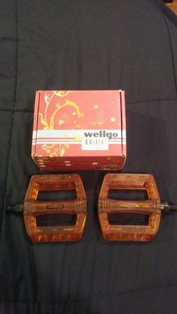 Wellgo 1/2 translucent pedals