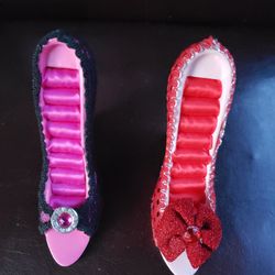 Too Nice Shoe  Ring Holder
