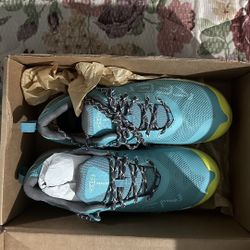 Keen  Comfortable Lace Up NXIS EVO Waterproof Shoes