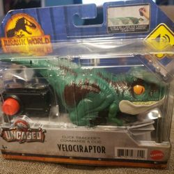 Mattel Jurassic World Velociraptor Attack Toy Uncaged Click Tracker 7"