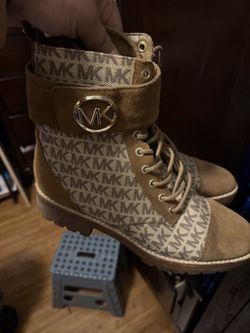 Michael Kors Boots Size 10