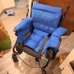 Klano Electric Wheelchair