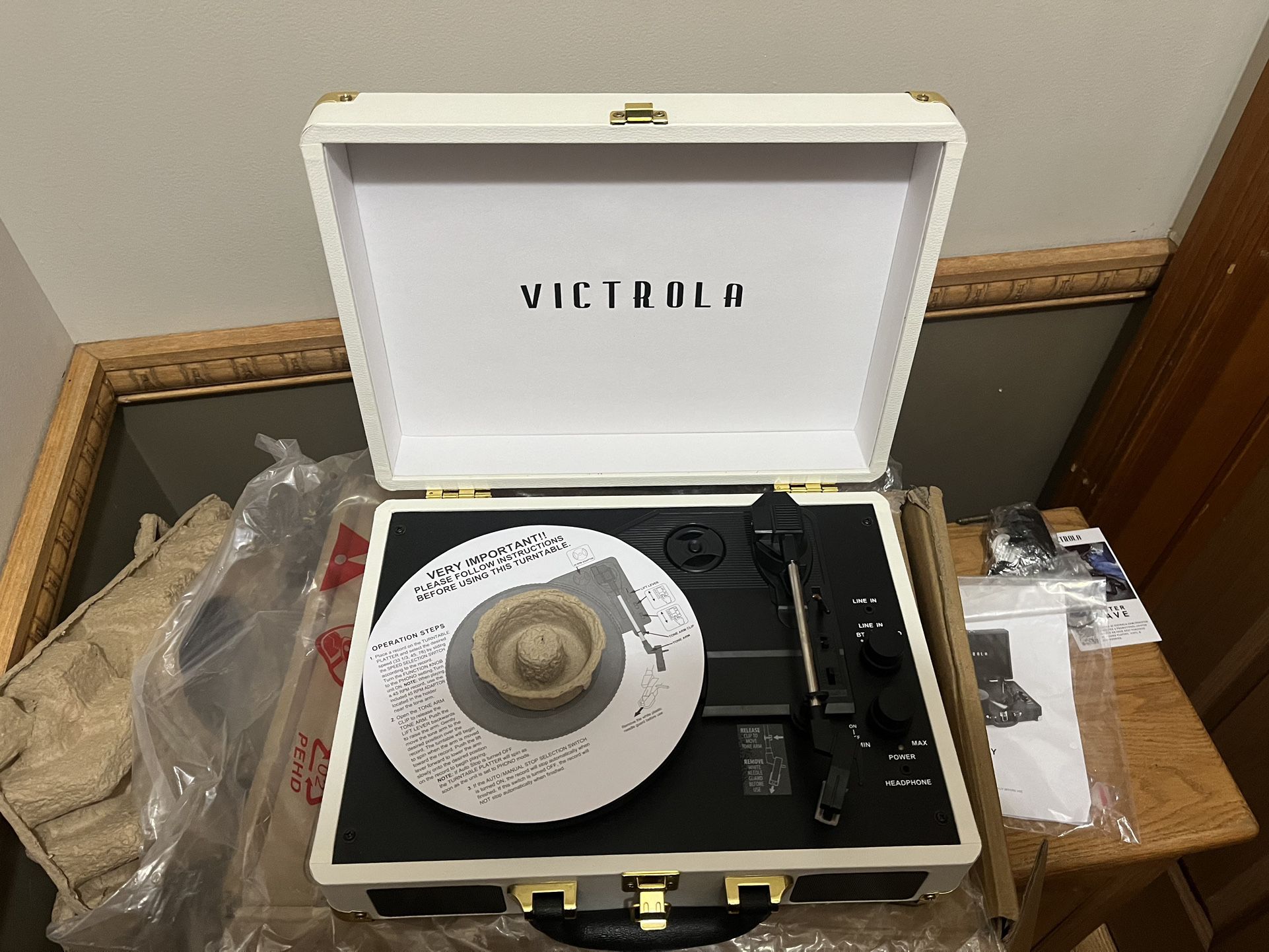 Victrola Record Player/Bluetooth Speaker