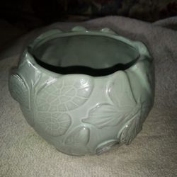 SAGE GREEN CERAMIC BUTTERFLY CONTAINER