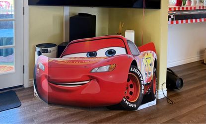 Cars 3 Lightning McQueen Cardboard Cutout – Disney Party Decor, Disney Pixar Photo Booth Prop, Life-Size Party Display,Photo Standee, Events