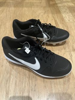 Nike Cleat US9 New