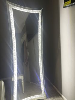 Glamour Mirror LED With Stand