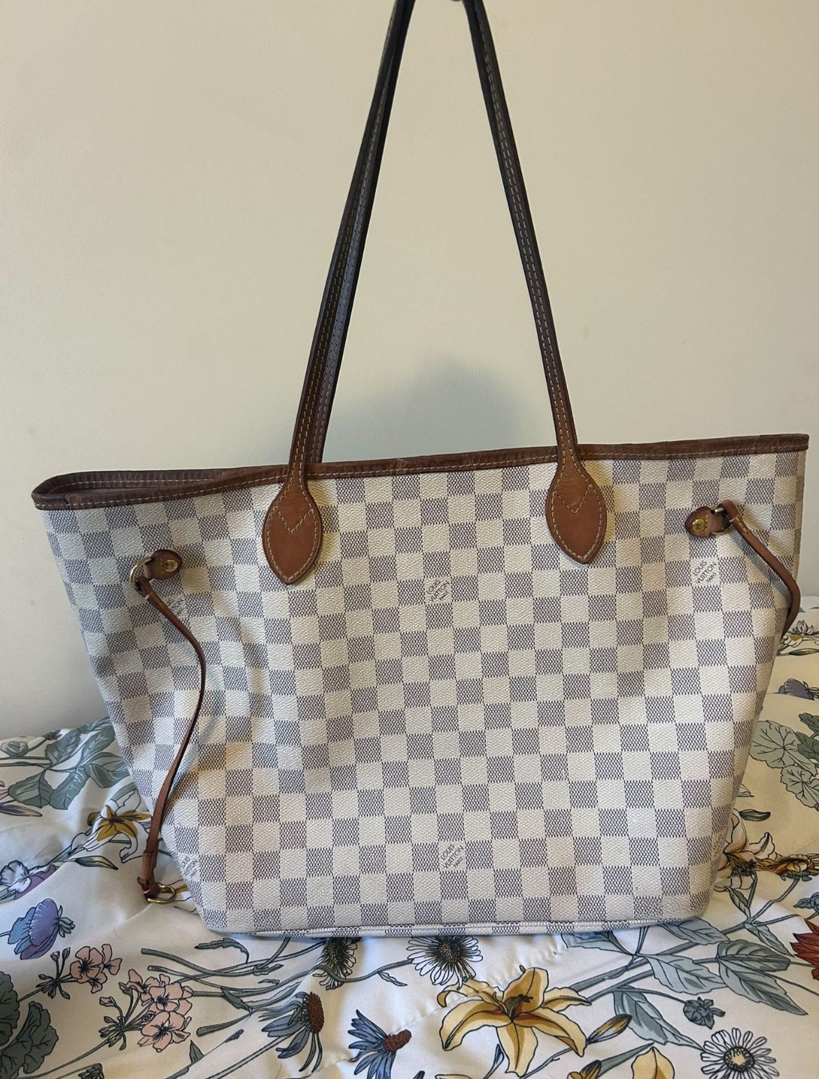 Louis Vuitton Neverfull 