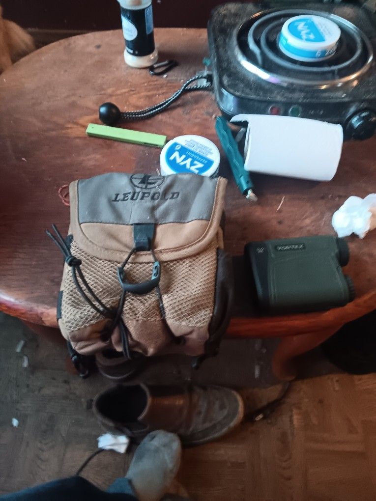 Leopold Binoculars  Vortex range Finder