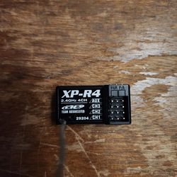 Team associated xp-R4  transmitter