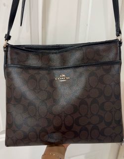 Coach signature Crossbody Bag Dark Brown