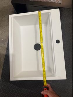 White sink