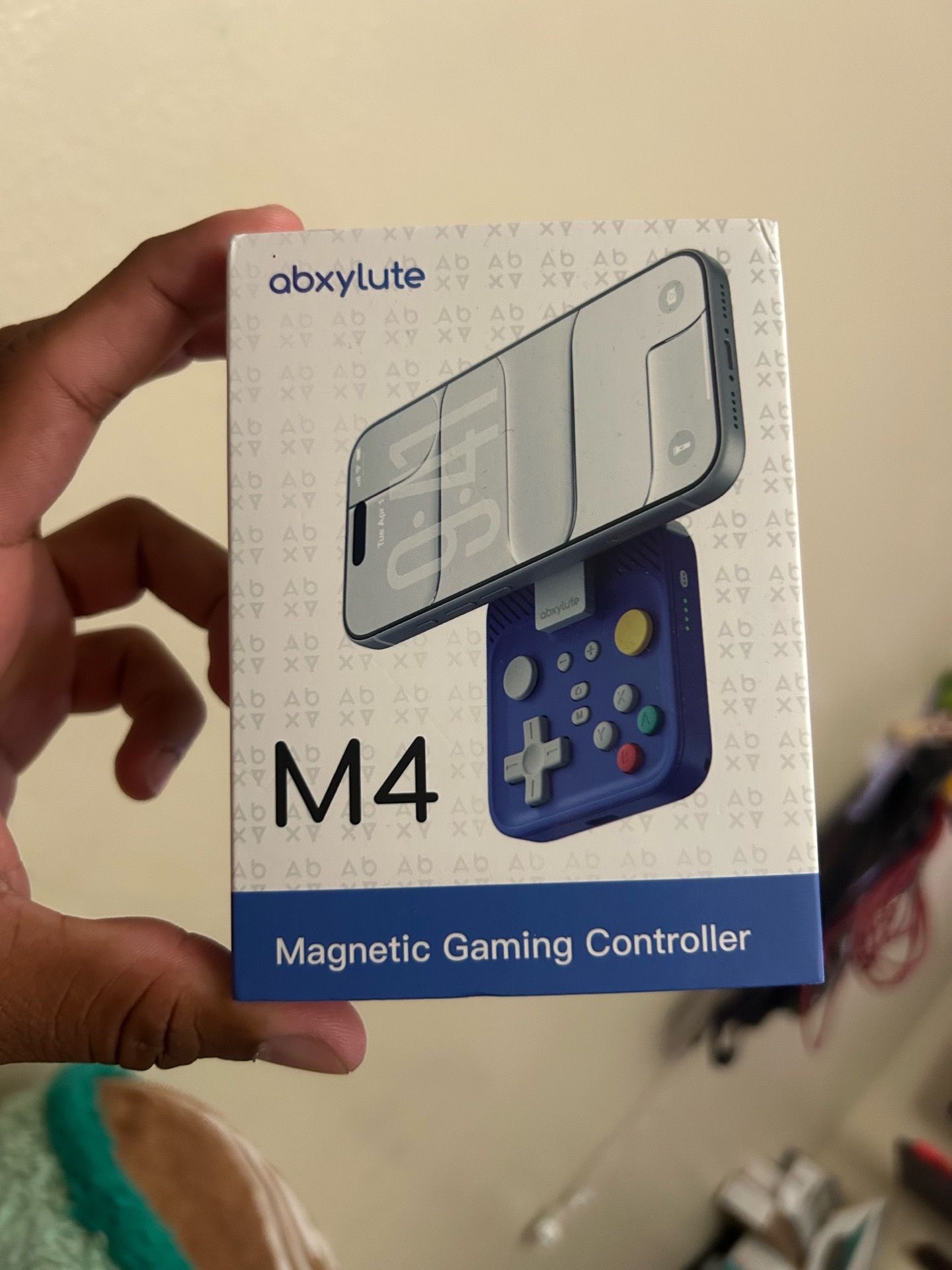 M4 Snap-On Mobile Gaming Controller