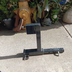  Hitch. 2 Inch Receiver  On Both Ends 