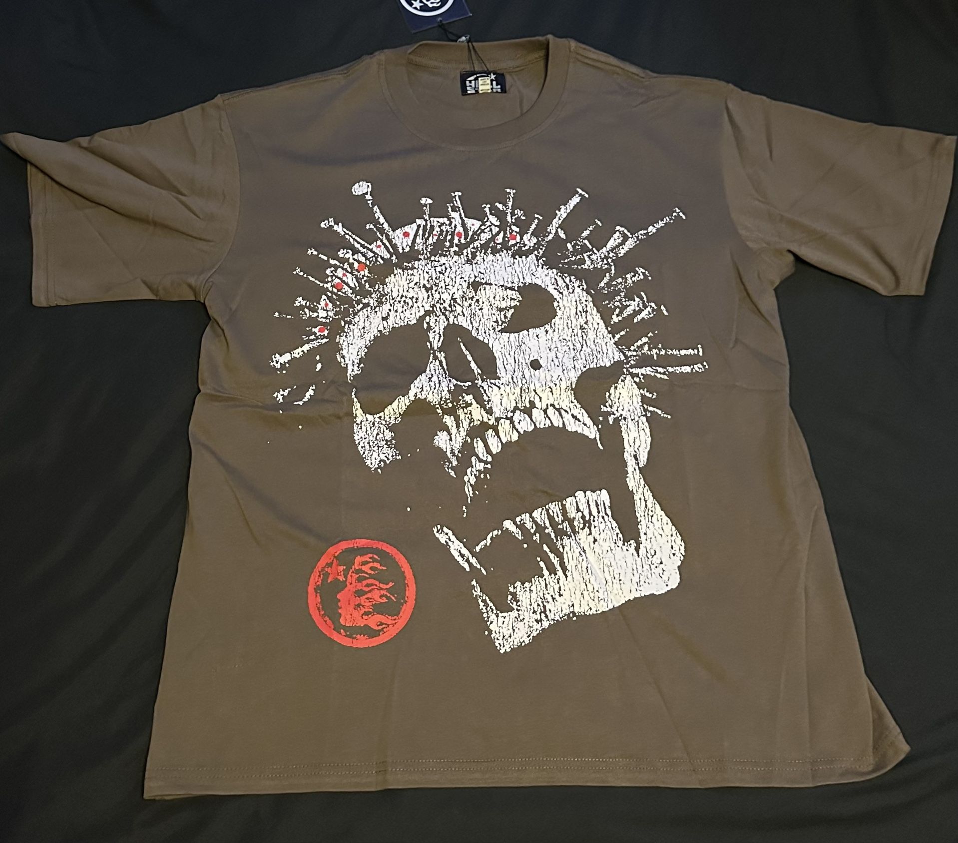 Hellstar brown crowned skull tee