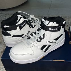 BRAND NEW WORK SHOES NEVER WORN