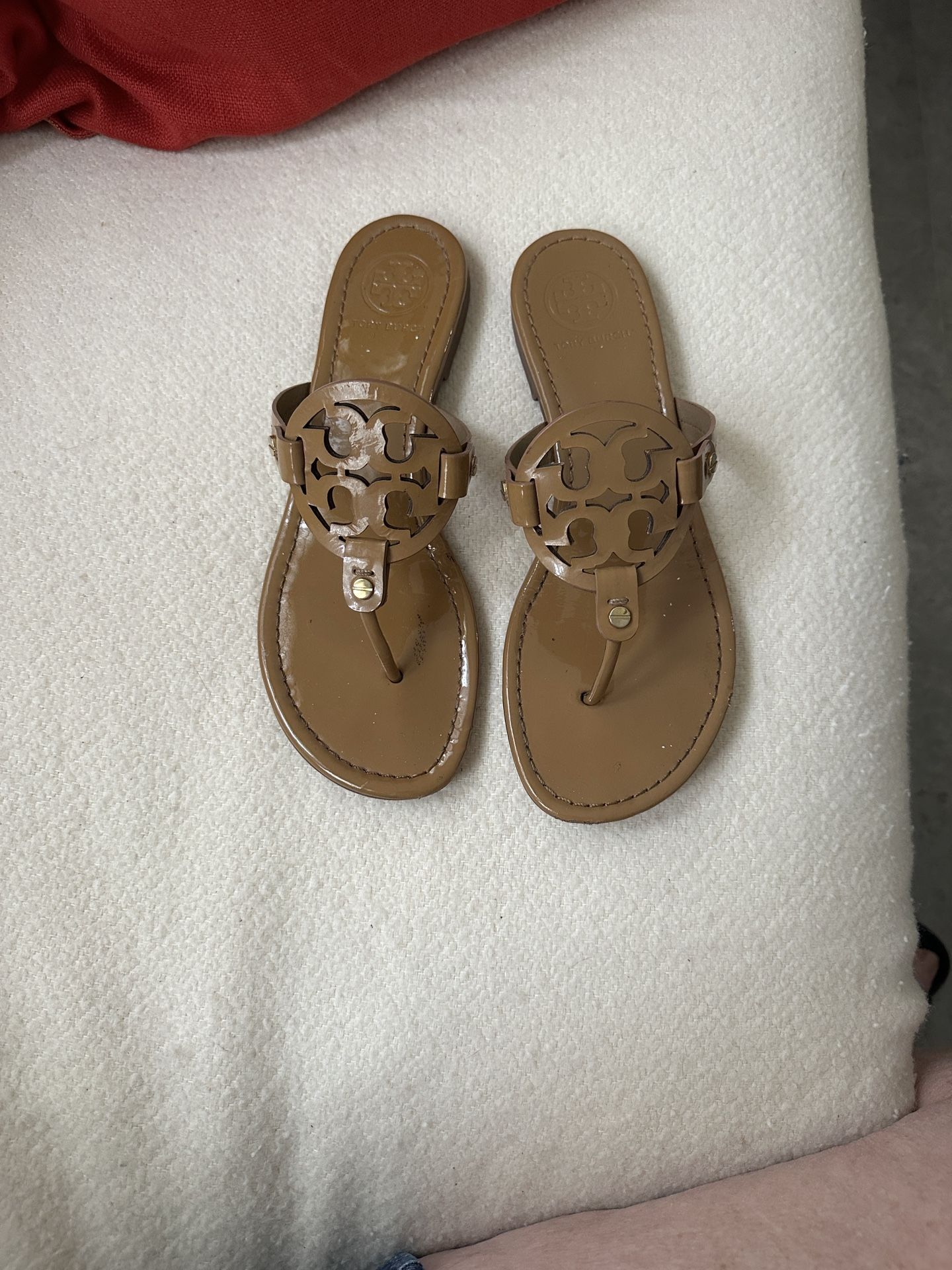 Tory Burch tan patent leather sandals