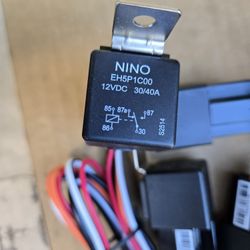 Auto Relay 12 Volt 40 Amp New