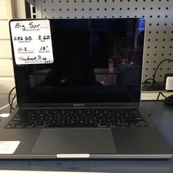 COMPUTER  LAPTOP  APPLE , Model : A2338 , 