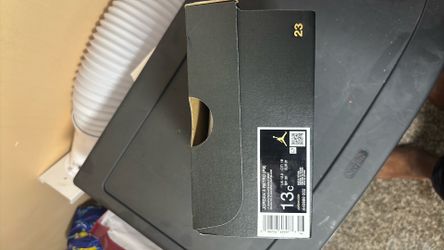 JORDAN 5 RETRO (PS) SIZE 13 C