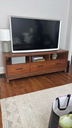 Rejuvenation Mid-Century Modern TV Stand / Media Console – Great Condition