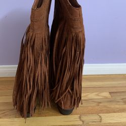Boots, Fringed