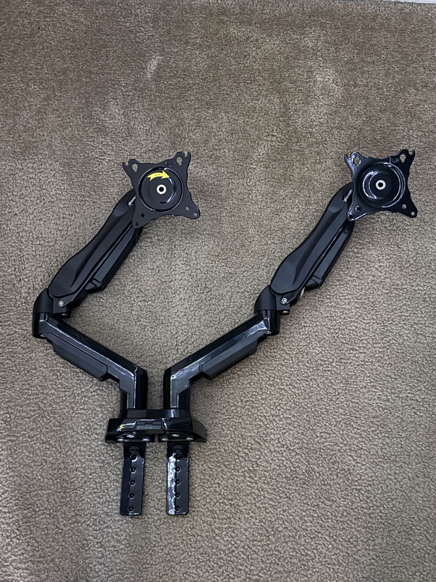 Dual Monitor Arm Mount