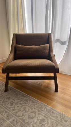 Accent chair