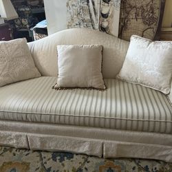 FREE FURNITURE Wood Tables Mirrors 2 Sofas 