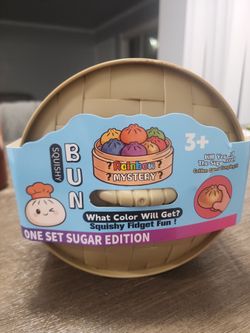 Squishy Bun Rainbow Mystery Fidget Toy