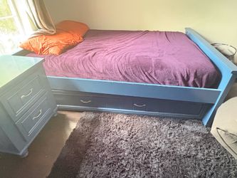 Blue Bedroom Set – Good Condition