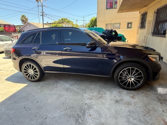 2017 Mercedes-Benz GLC 300