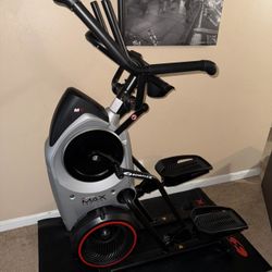 Bow Flex M6 Max trainer