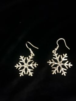 Silver Snowflake Dangle Earrings
