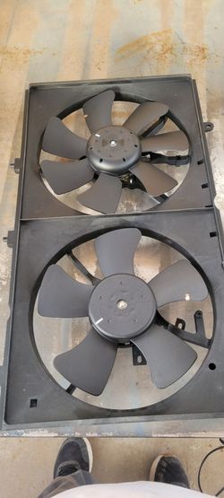 2008---2015 Mitsubishi lancer 2.0 turbocharged dual  engine cooling fan assembly