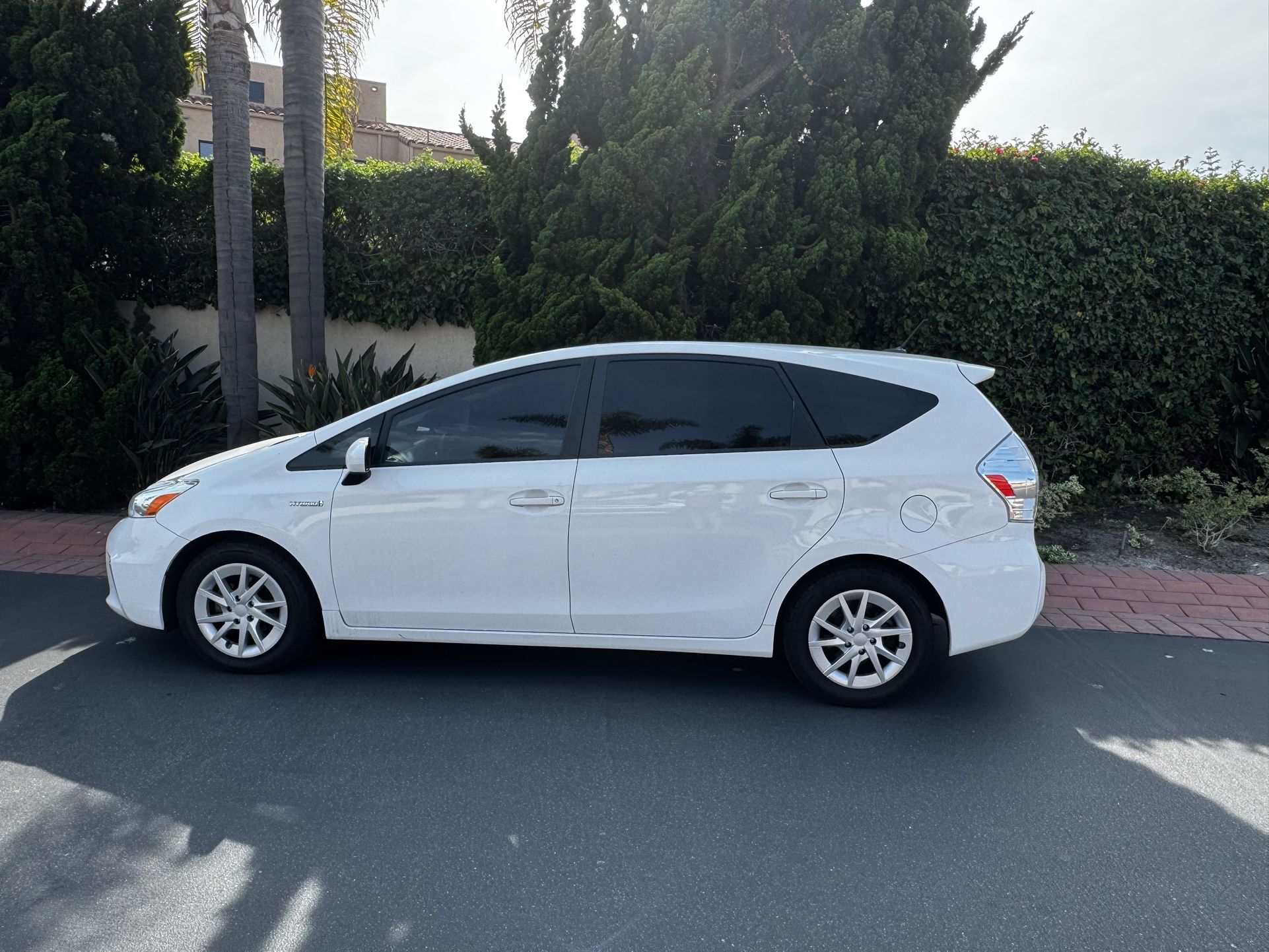 2012 Toyota Prius V