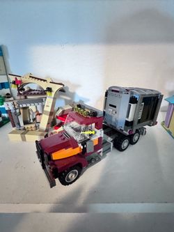 Lego- Jurassic Park Truck Science Center
