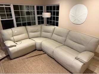 Ivorysectional sofa