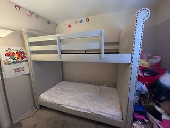 Twin Bunk Bed Girls