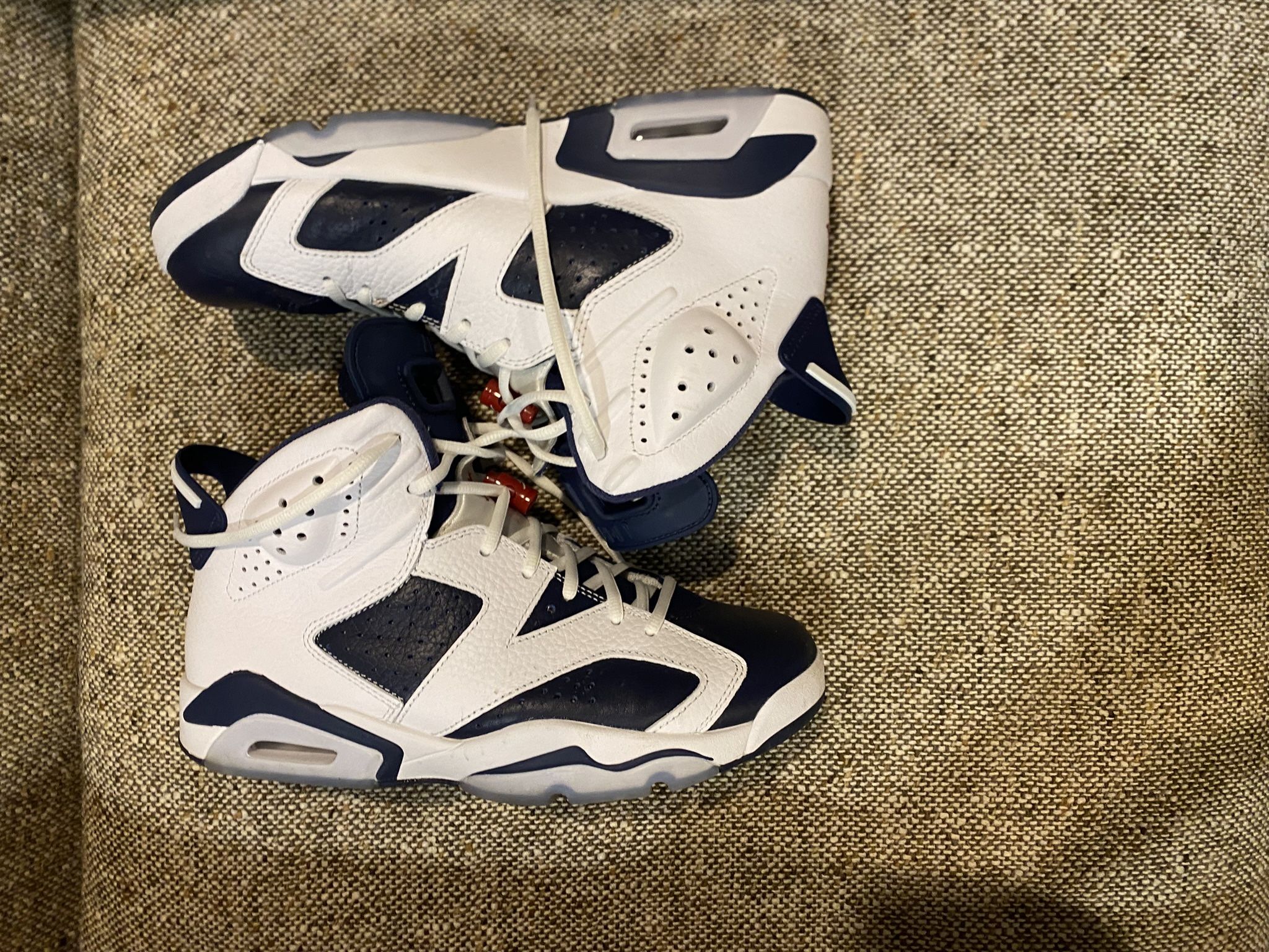 Air Jordan 6 Retro Olympic Size 9