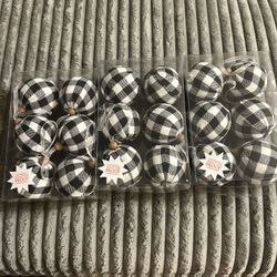 Buffalo Check Black And White Christmas Bulbs