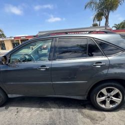 2005 Lexus RX330