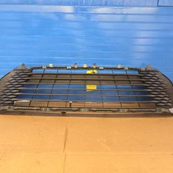 Toyota Camry 2025 2026 Grill