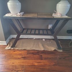 Sideboard Table
