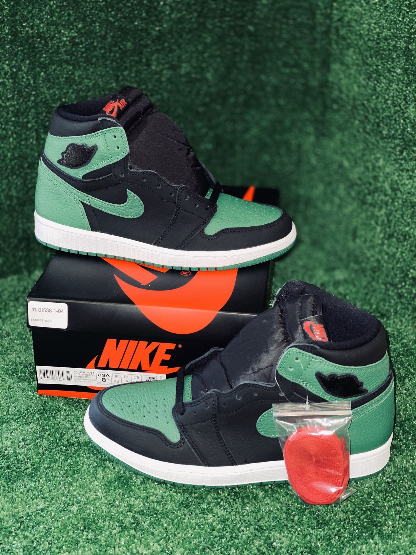 Jordan Retro 1 “Pine Green”