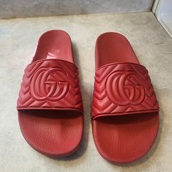 Gucci Matelasse Slide

