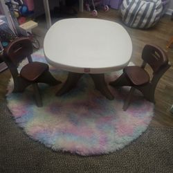 Kids Table And Chairs. 