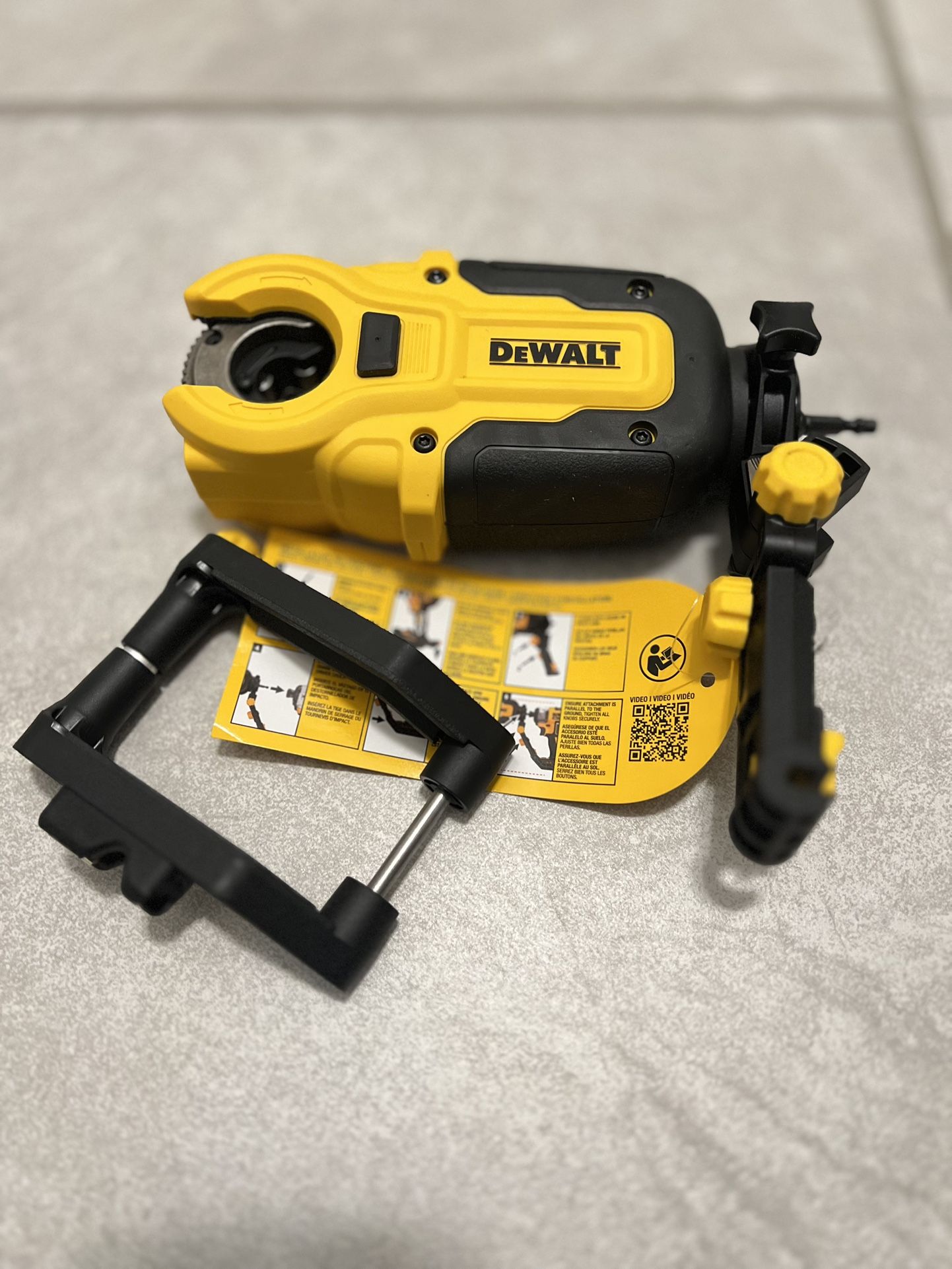 DeWalt Pipe Cutter