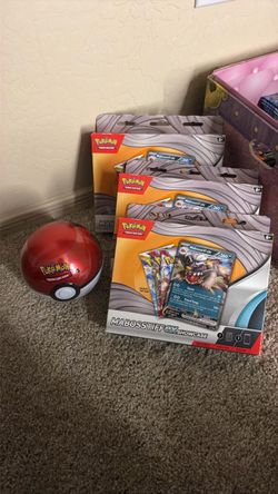 Pokémon Mabosstiff ex Showcase Box